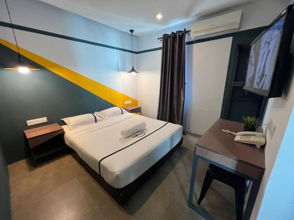 Smile Hotel Cheras Sri Permaisuri กัวลาลัมเปอร์ ภายนอก รูปภาพ